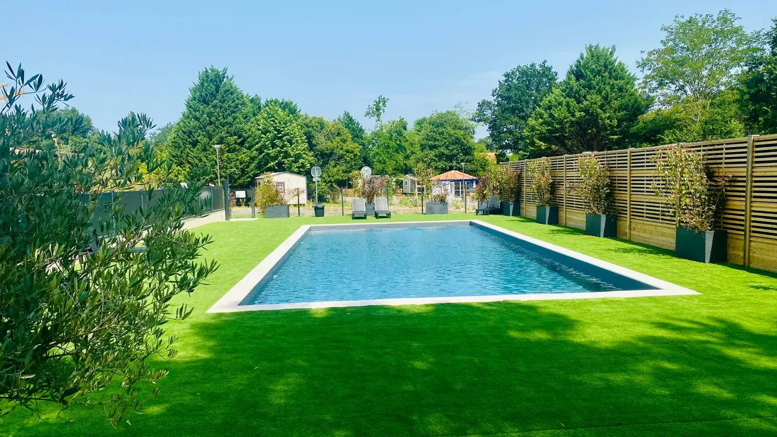 Piscine résidence Herm